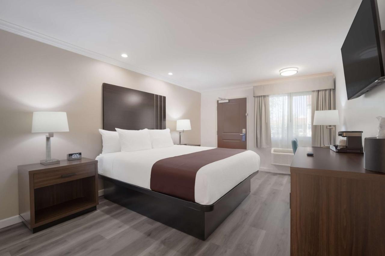 Surestay Plus Hotel By Best Western Upland - Ontario North Exteriér fotografie